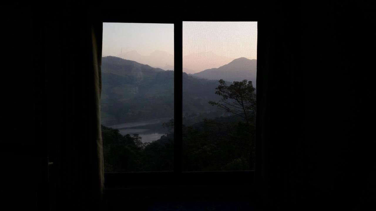 Begnas Coffee House & Hotel Deorāli エクステリア 写真