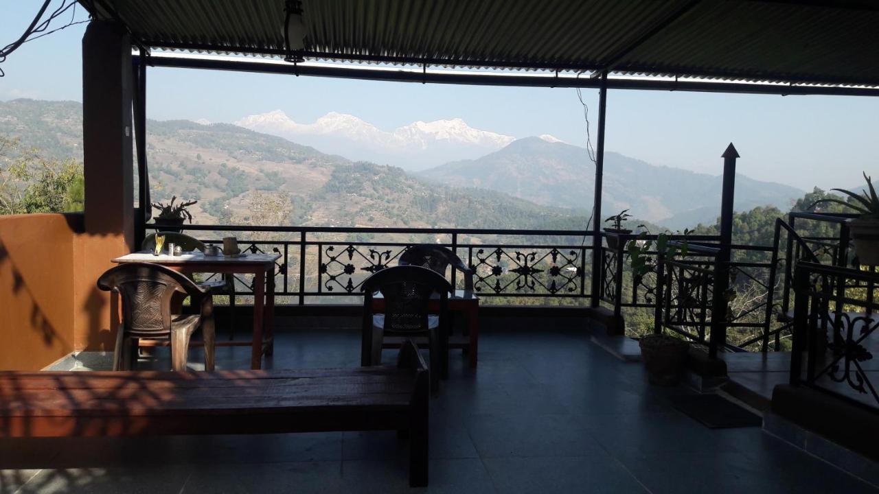 Begnas Coffee House & Hotel Deorāli エクステリア 写真